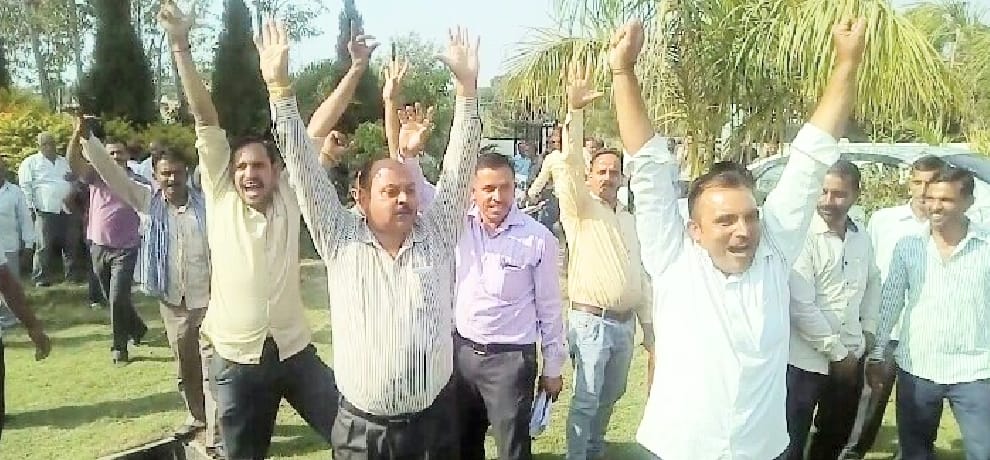 himachal assembly election 2017 BJP president Satpal Satti faces fierce in public meeting