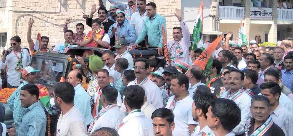 पिता के नख्से कदम पर चल कर करुंगा पालमपुर का विकास : आशीष