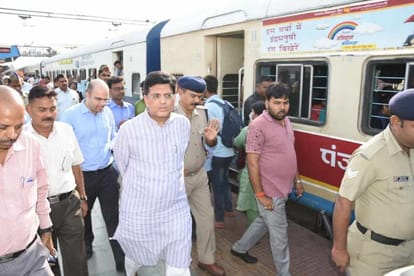railway minister piyush goyal took feedback in mathura