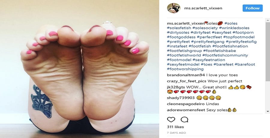 The Girl is earning millions of rupees by showing her feet