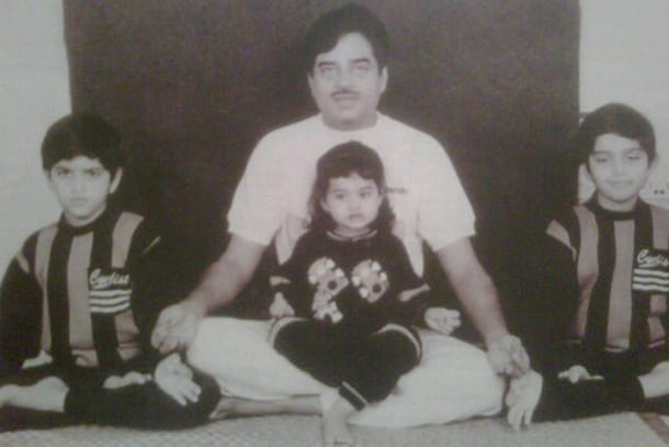you can not Identify these famous Bollywood actress by their childhood picture