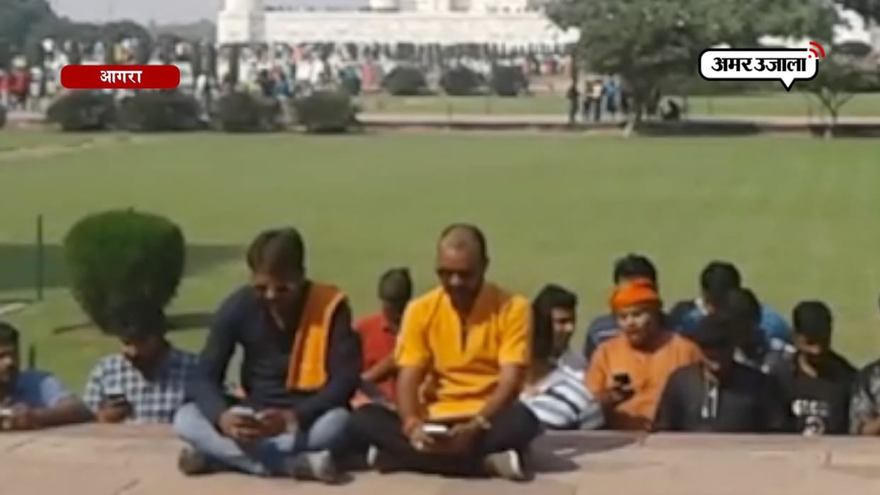 hindu yuva vahini chanted shiv chalisa on tajmahal