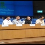 प्रेस को संबोधित करते अरुण जेटली