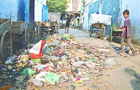 मंत्री जी हमें नरक से मुक्ति दिलाइए