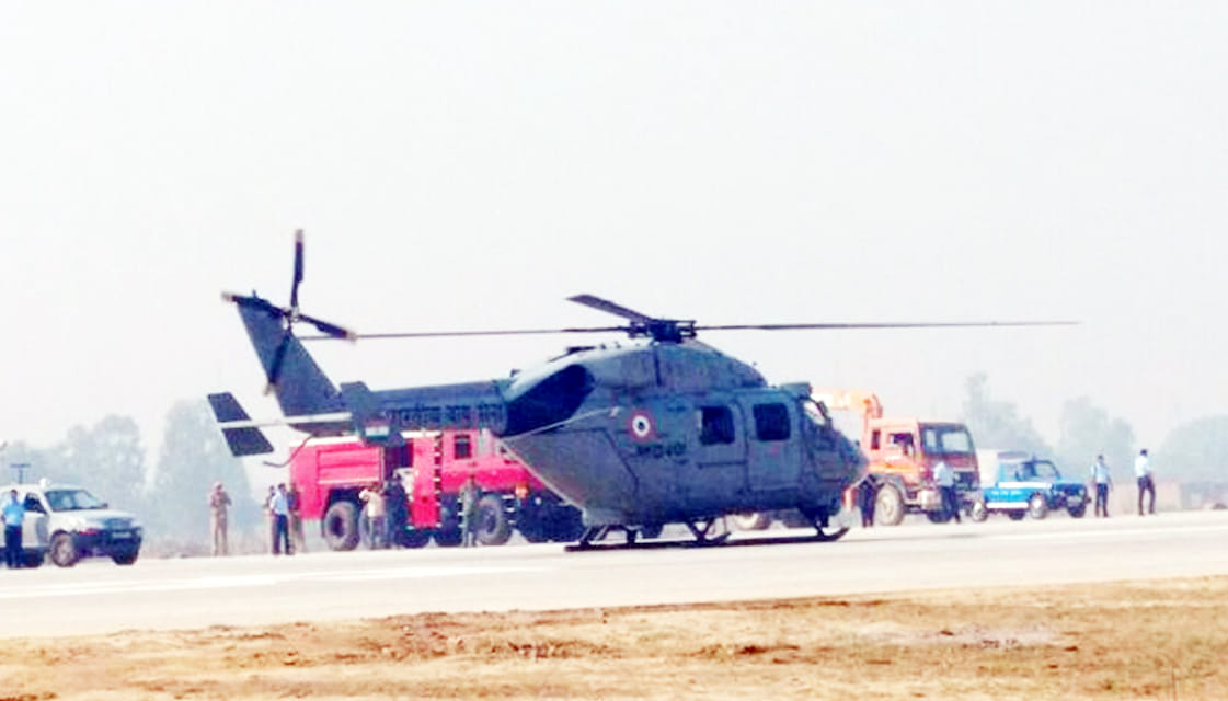 Air Force showing feat on Lucknow-Agra Express today
