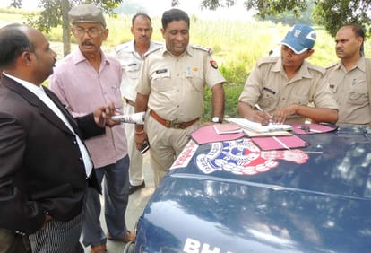BJP is in trouble after 300 dalit change his religion in  bhadohi 