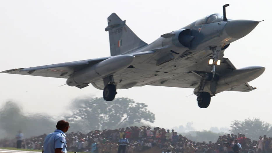 bravery of Indian Air Force on Express-Way