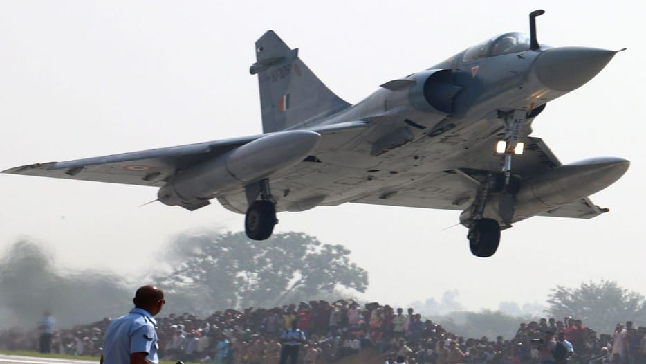 bravery of Indian Air Force on Express-Way