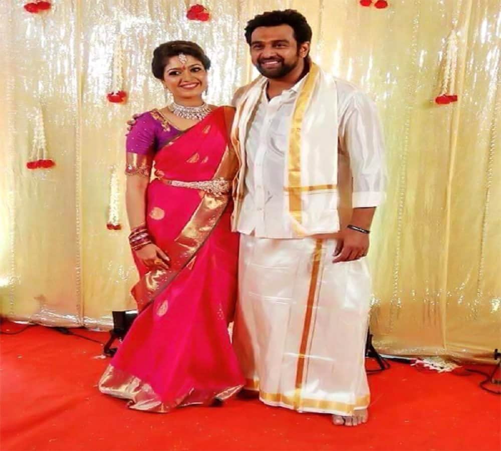 Kannada actors Chiranjeevi Sarja and Meghna Raj get engaged in Bengaluru