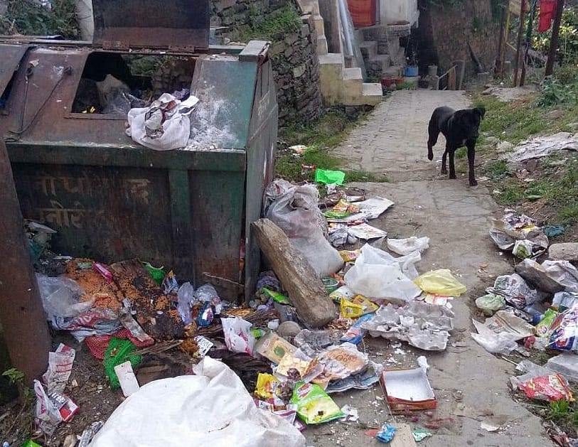 निर्मल पंचायत शामती में गंदगी के ढेर, कूड़े से बीमारी फैलने का खतरा