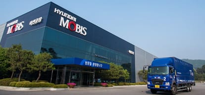 Hyundai Mobis Developed World First Airbag System for Sunroofs in Cars