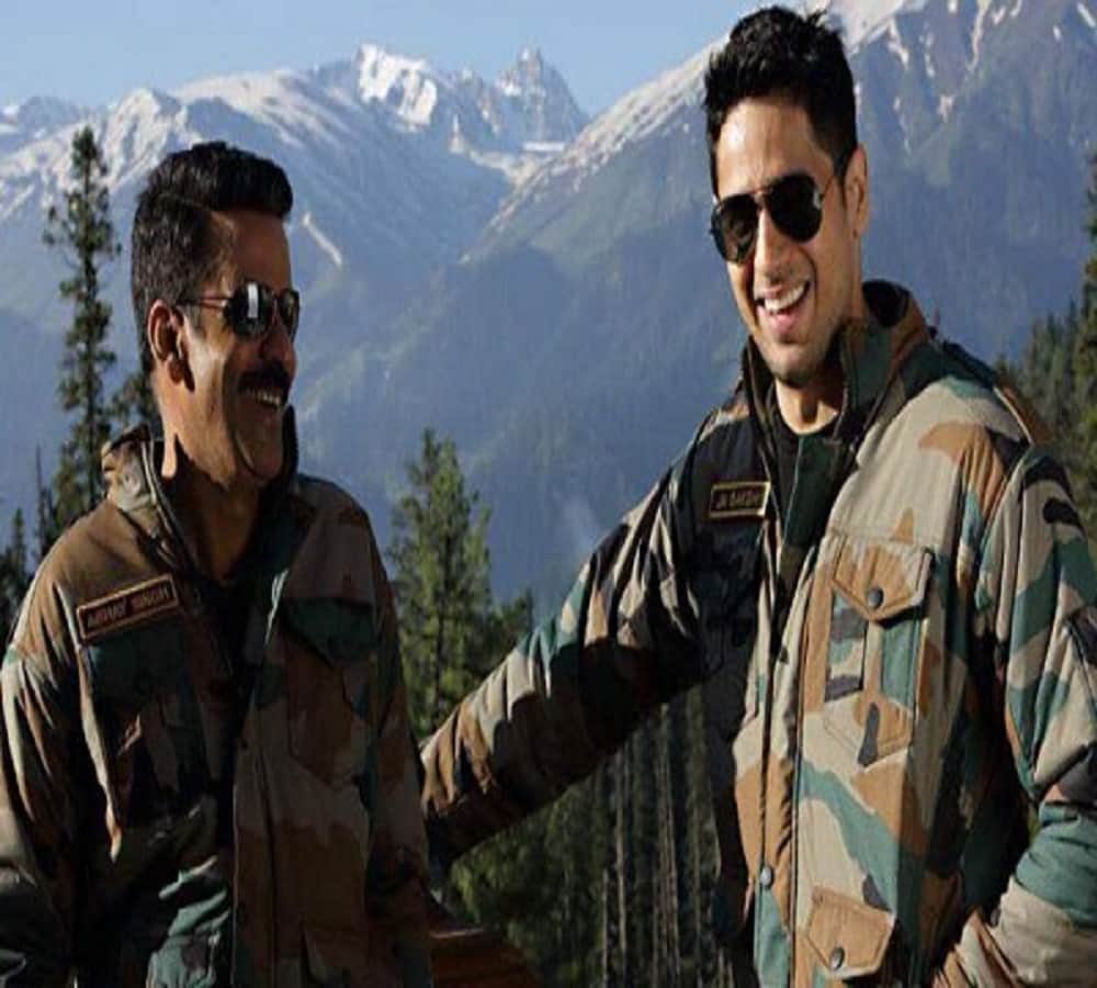 sidharth malhotra and manoj bajpayee film aiyaary first look release