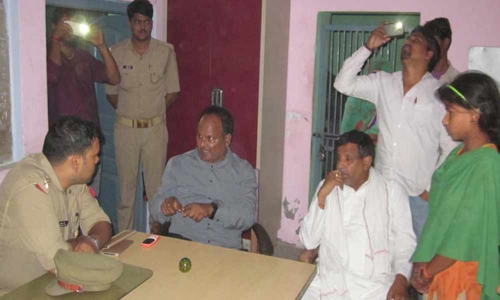 man beaten after blame of theft in mainpuri