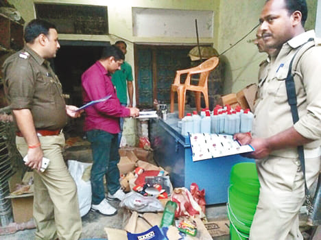 duplicate mobil oil factory caught