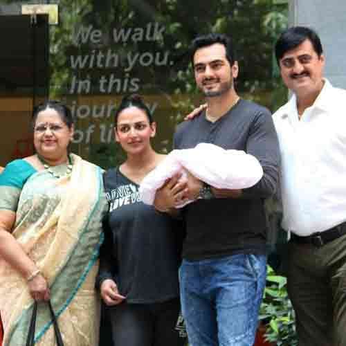 hema malini announced the name of esha deol baby girl