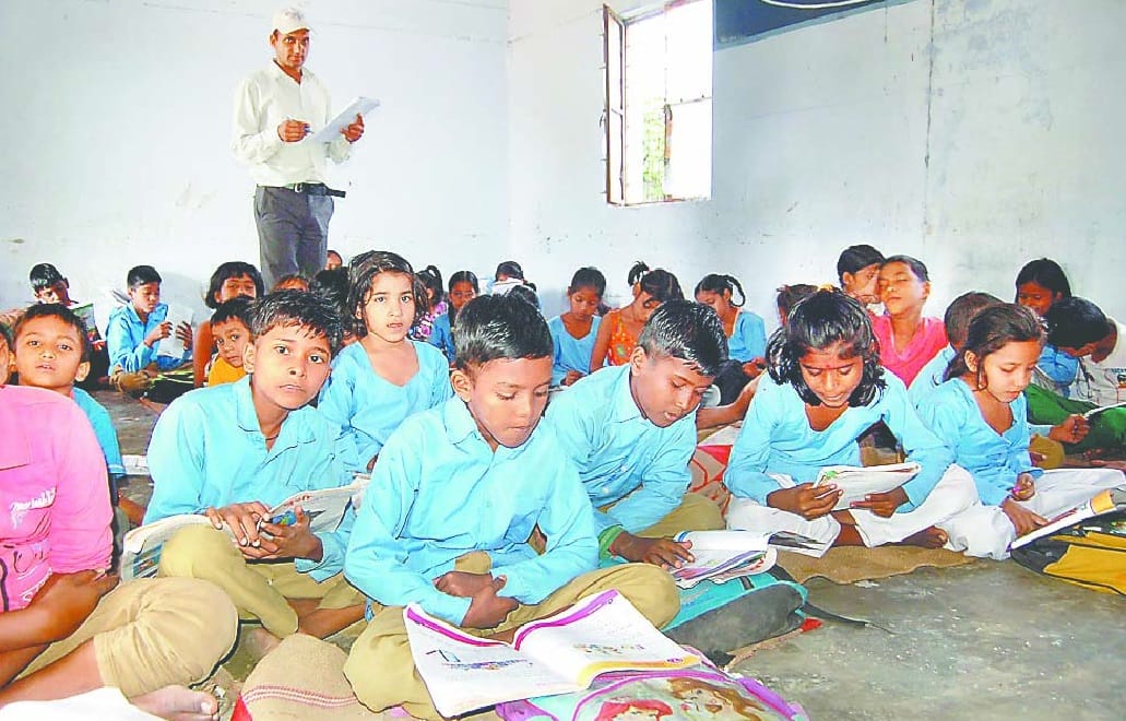 landlord broke school after students gone to police station