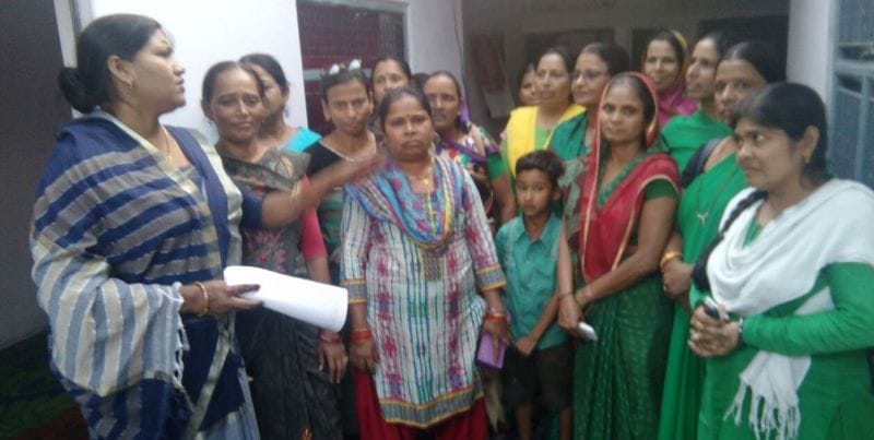 आंदोलनकारी शिक्षामित्रों पर कार्रवाई बर्दाश्त नहीं