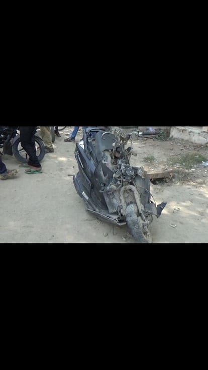 BHU girl killed in road accident after majistrate bolero hit her scooty