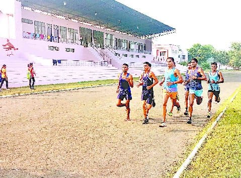 Sports with the help of borrowed coach