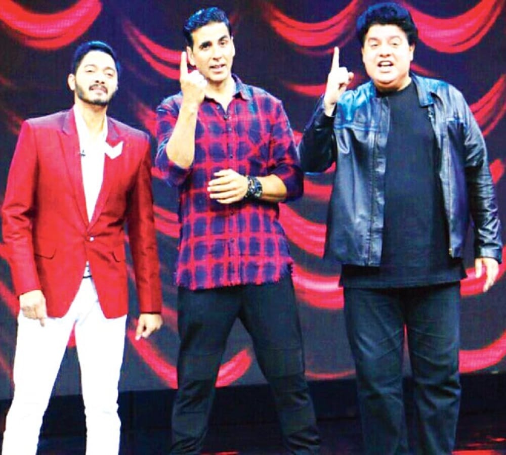 mallika dua to blame against akshay for mislead word