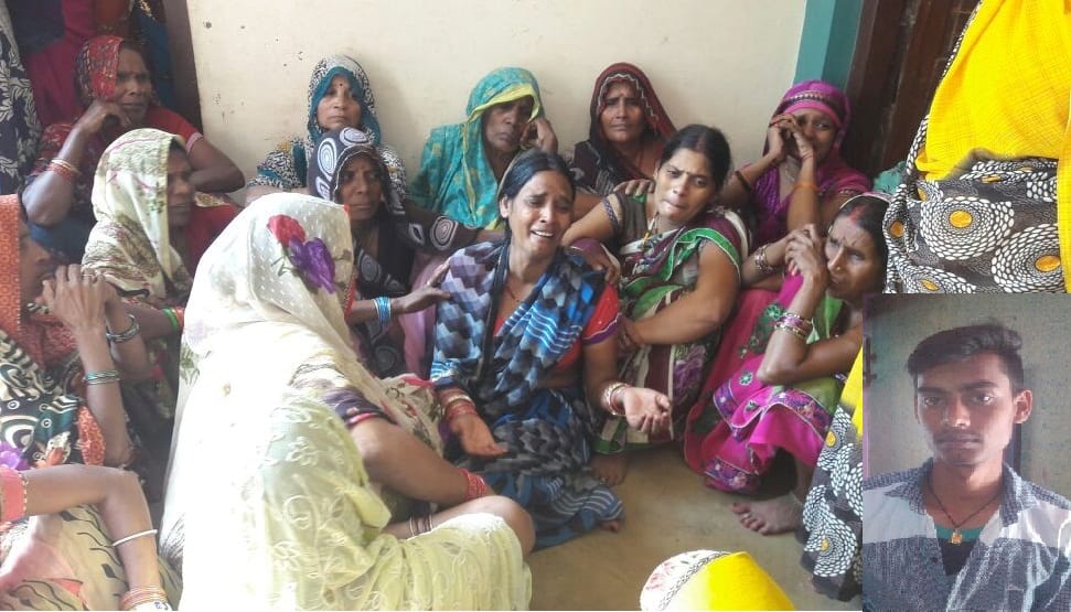 चाकू से घायल युवक की मौत, फोर्स तैनात