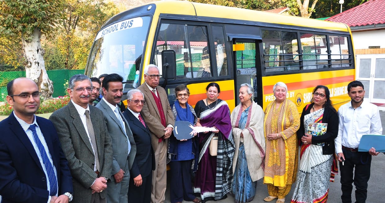 GOVERNOR NN VOHRA GIFT A SCHOOL BUS TO training institute IN JAMMU KASHMIR