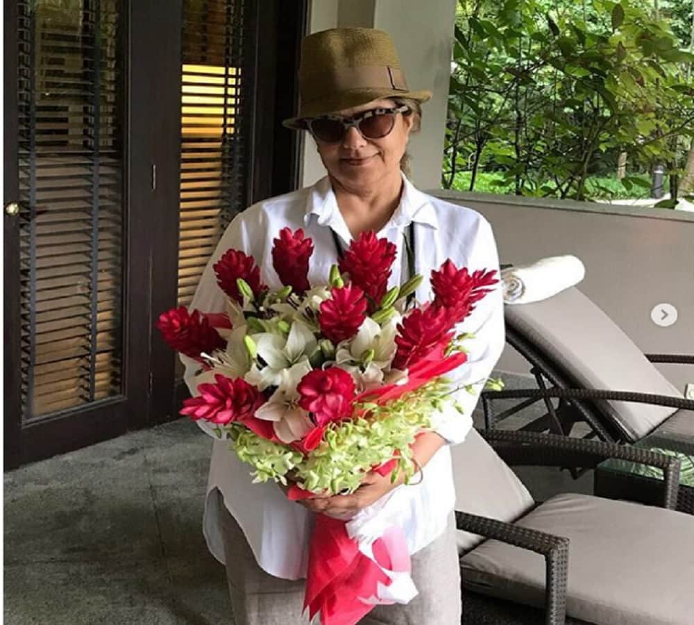 Hrithik Roshan mother Pinky Roshan tests positive for Coronavirus