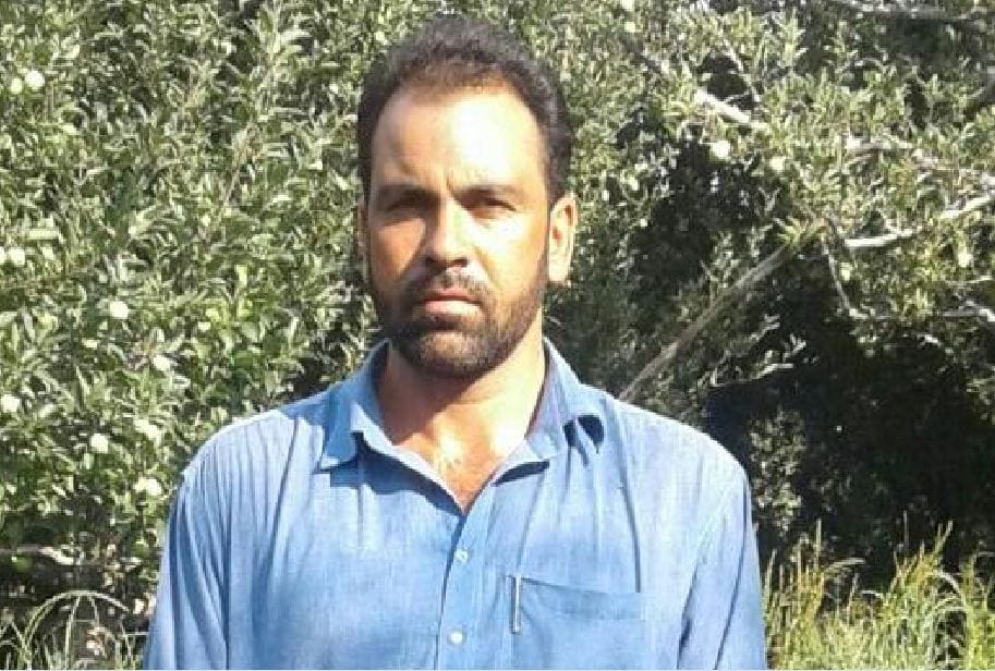 TERRORIST SHOT A POLICE MAN IN SHOPIAN IN JAMMU KASHMIR