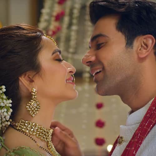 Rajkummar Rao promoting 'Shaadi Mein Zaroor Aana' with fractured leg from hospital