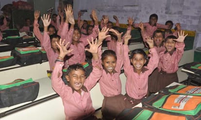 students in agra learnt name of chief minister