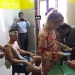 पर्यटकों पर हमला