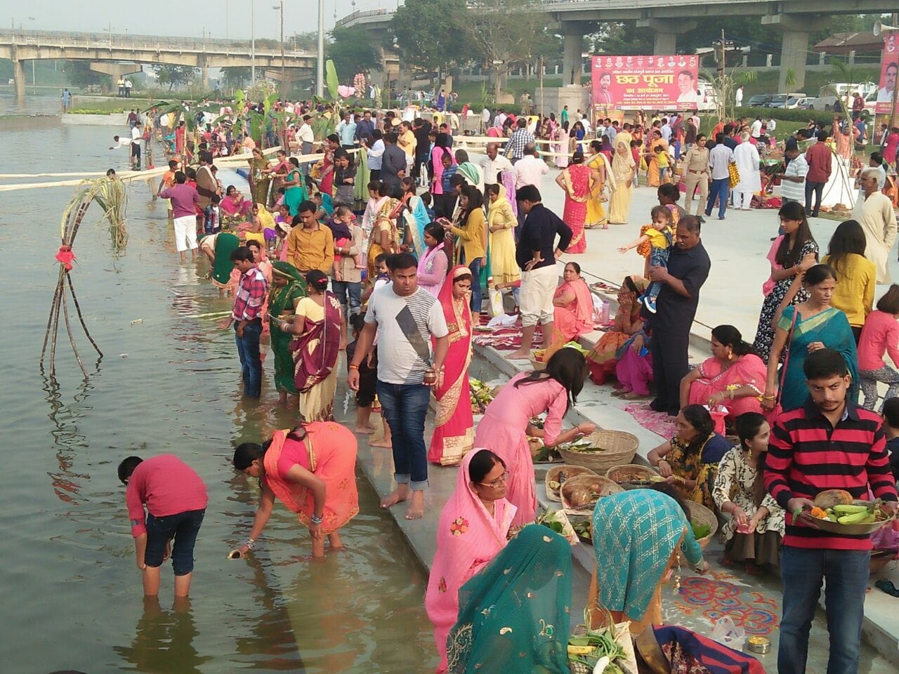 chhat festival celebrated in lucknow