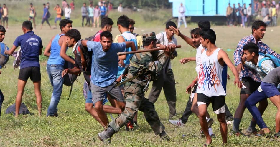 lathicharge in indian army recruitment rally at chandigarh