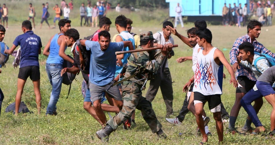 lathicharge in indian army recruitment rally at chandigarh