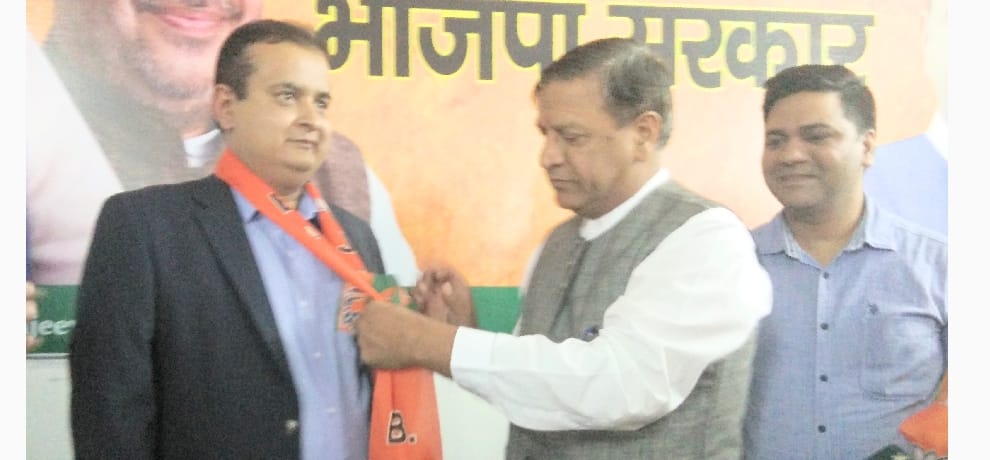 himachal assembly election 2017 grandson of dr ys parmar chetan parmar joined bjp