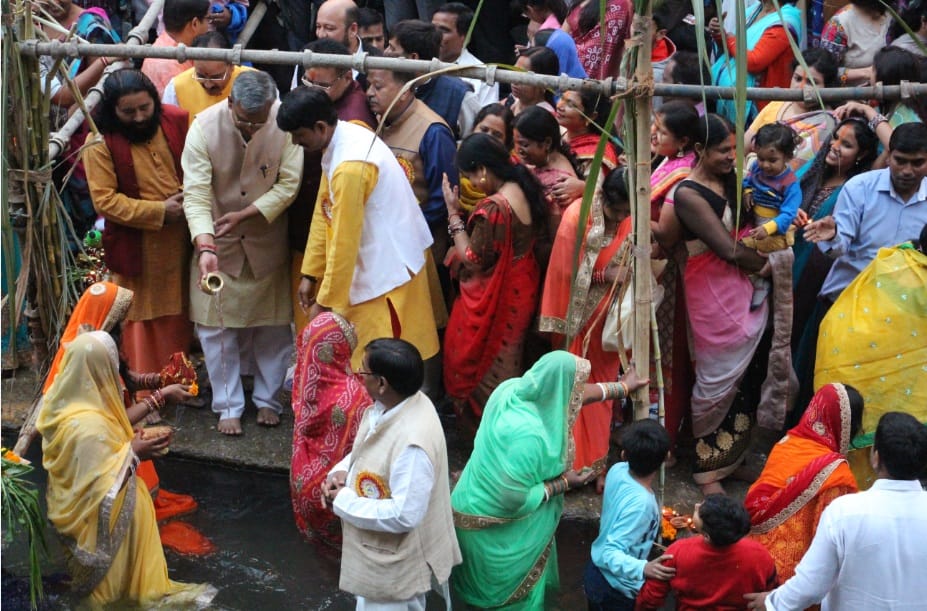 chhath puja 2017 celebration photos in dehradun