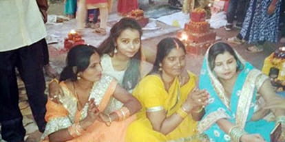 Chhath puja 2017 - worship of sun by giving Arghya