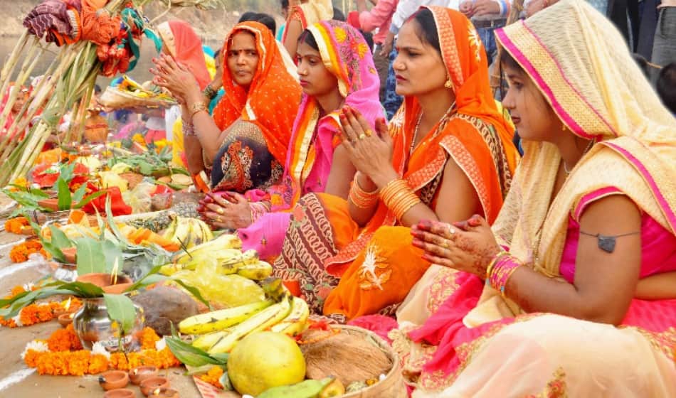 chhath puja 2019 date vidhi muhurat and history and story of chhath puja