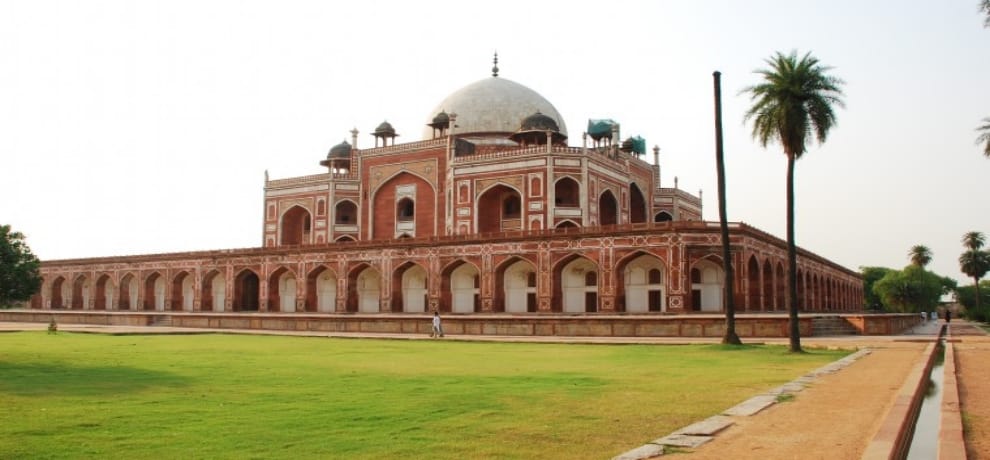 Shia Waqf Board says turn Humayun Tomb into graveyard