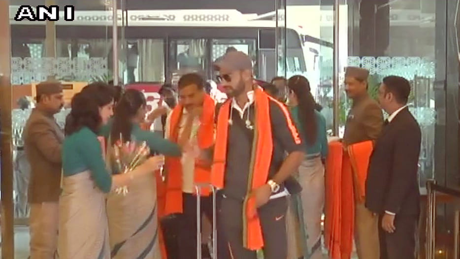 Team India and New Zealand welcomed with saffron color