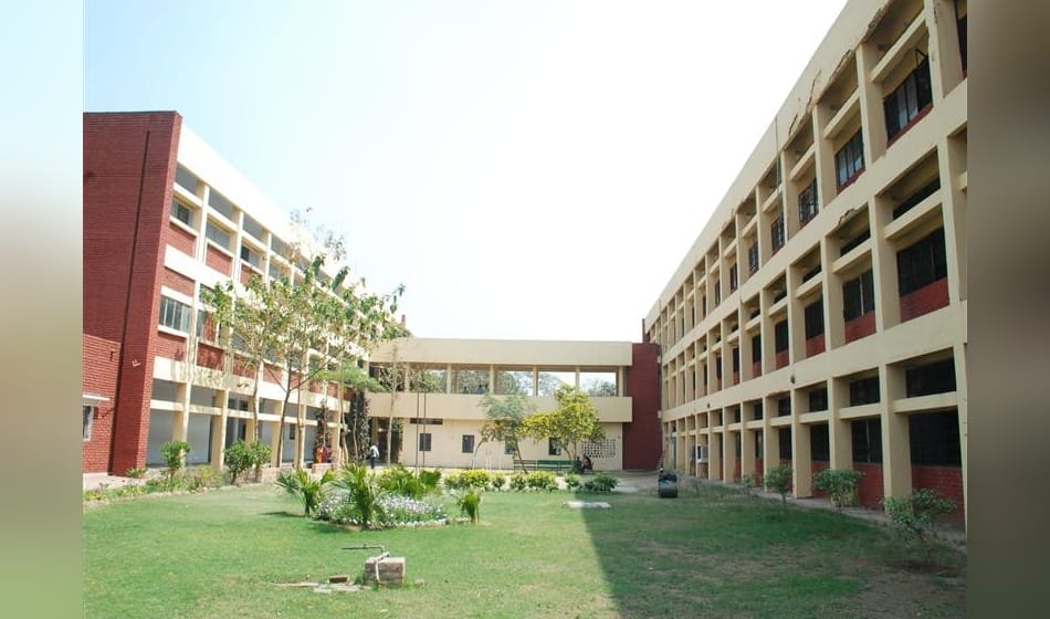 in nehru college students are given training through apps