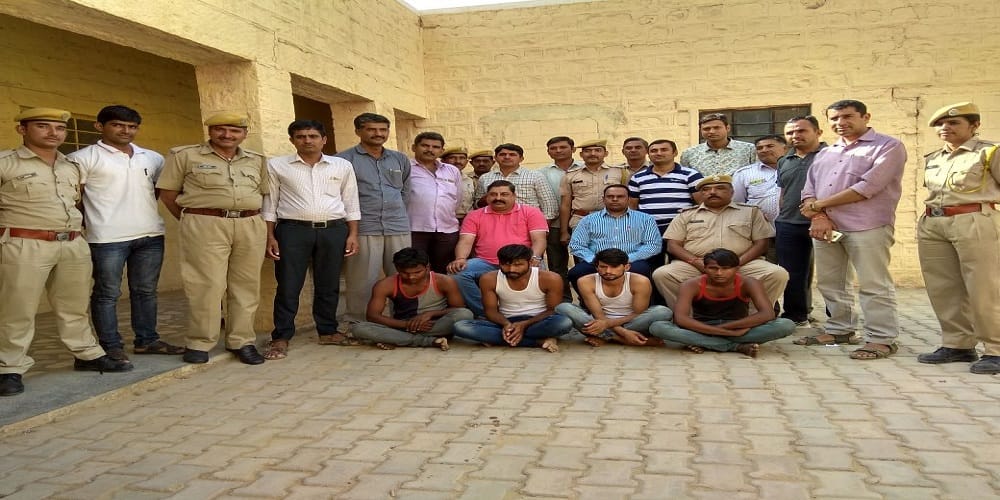 interstate chor gang arrested by police