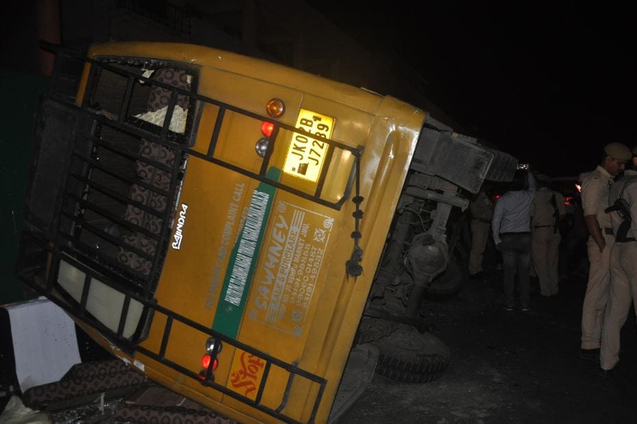 METADOR ACCIDENT IN JAMMU ONE DEAD NINE INJURED