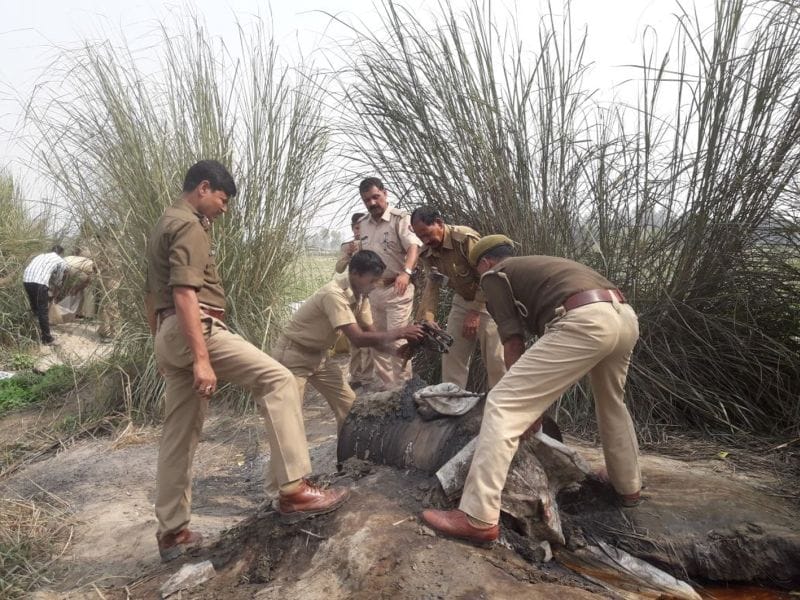पुलिस ने तोड़ी शराब की भट्ठियां