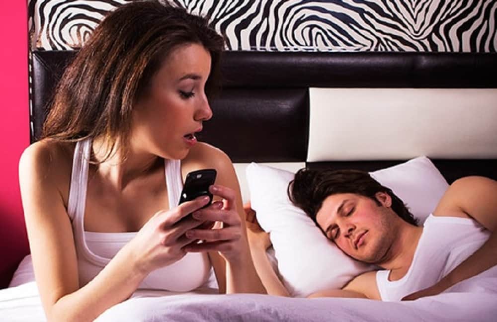 Do you know about those important things which every girl hides from her partner