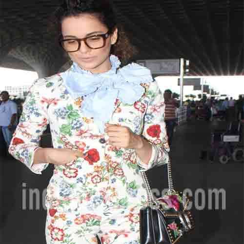 kangana ranaut ait airport with most expensive handbag