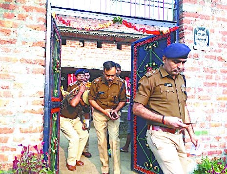 Died in two houses of Nawabganj