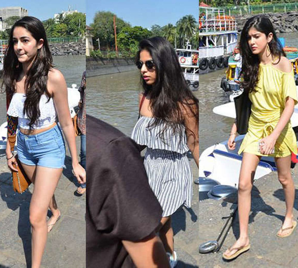suhana khan ananya pandey and sanaya kapoor spot at gateway of india