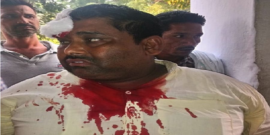 The criminals did not give the color of five lakhs to the war criminals
