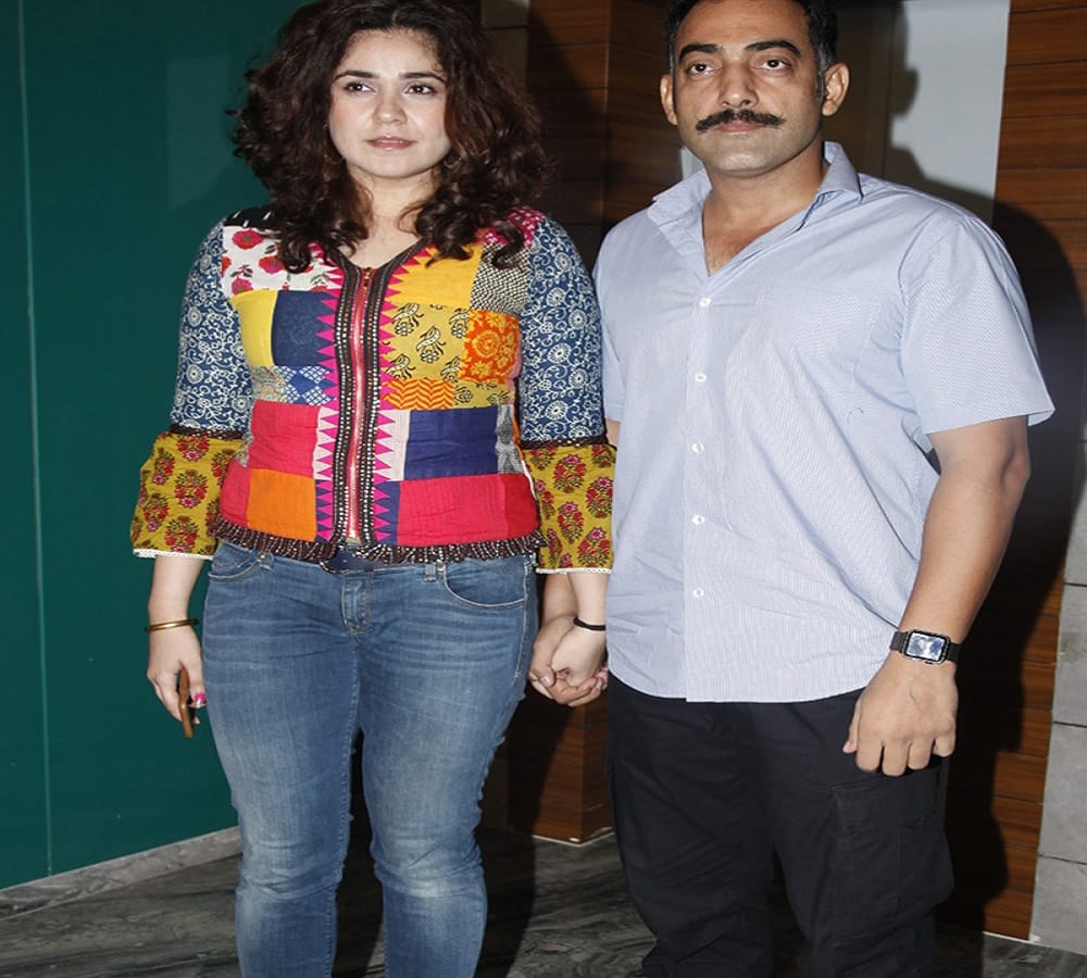 film secret superstar success party by aamir khan, all cast are looking so beautiful